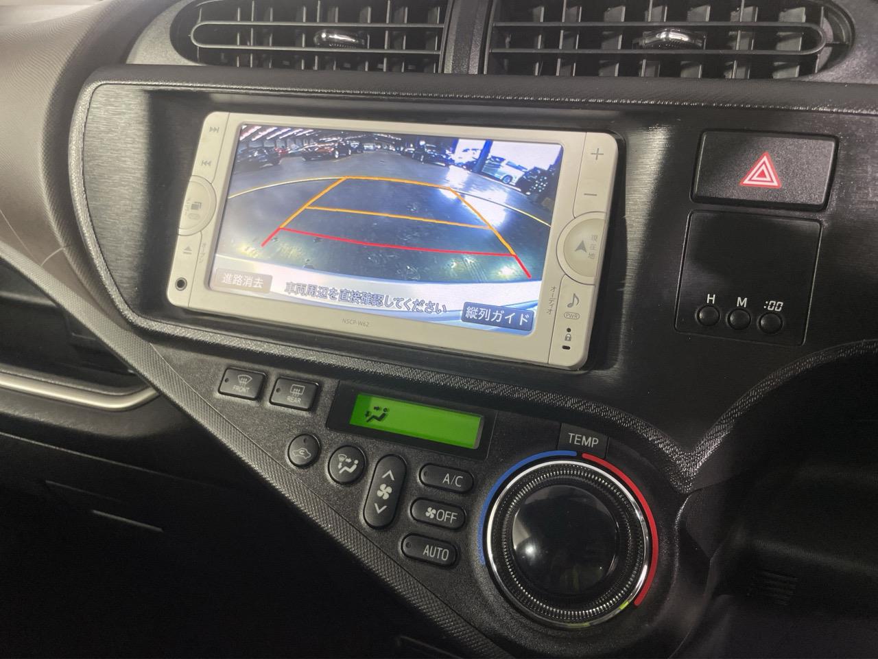 2013 Toyota Aqua G Hatchback REVERSING CAMERA + HEATED SEATS + PUSH START