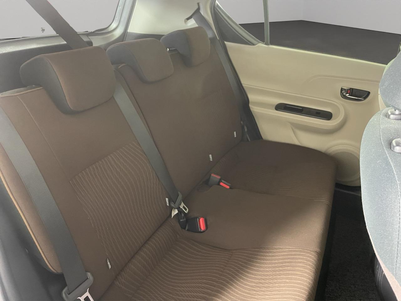 2013 Toyota Aqua G Hatchback REVERSING CAMERA + HEATED SEATS + PUSH START