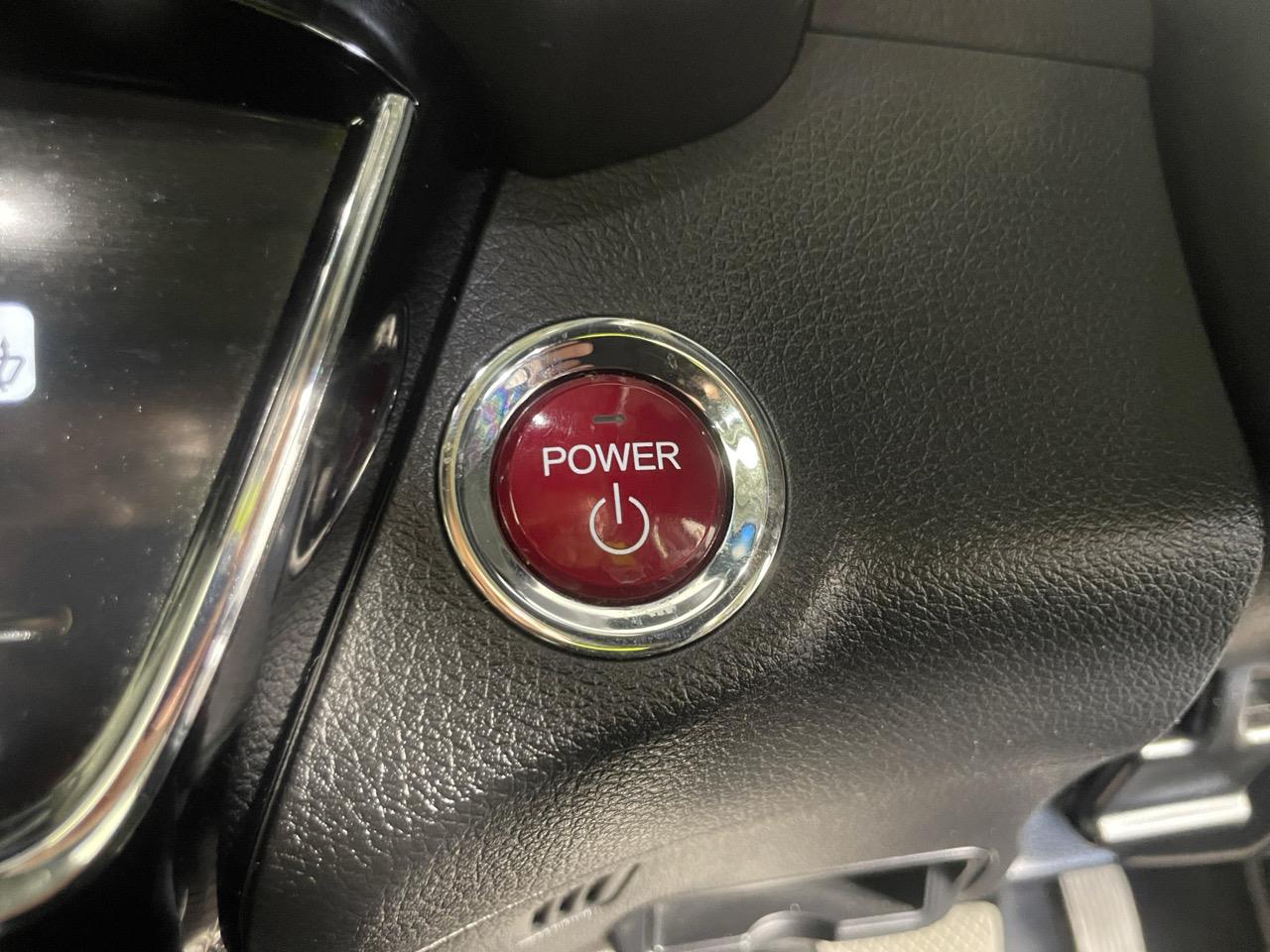 2014 Honda Vezel Hybrid RV/SUV LOW KM + REVESING CAMERA + CRUISE CONTROL