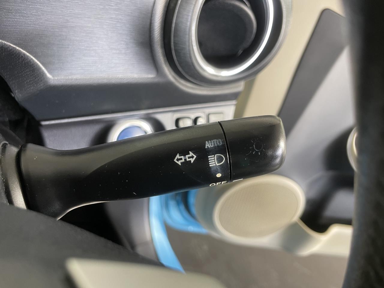 2013 Toyota Aqua 1.5 Hatchback PUSH SRART + AUTO LIGHTS