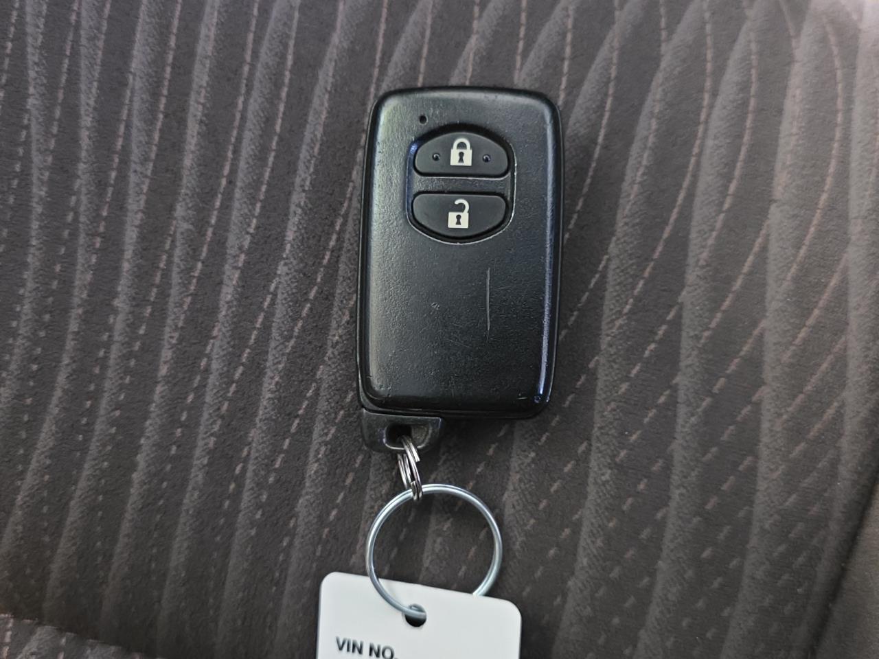 2013 Toyota Aqua G Hatchback PUSH SRART + AUTO LIGHTS