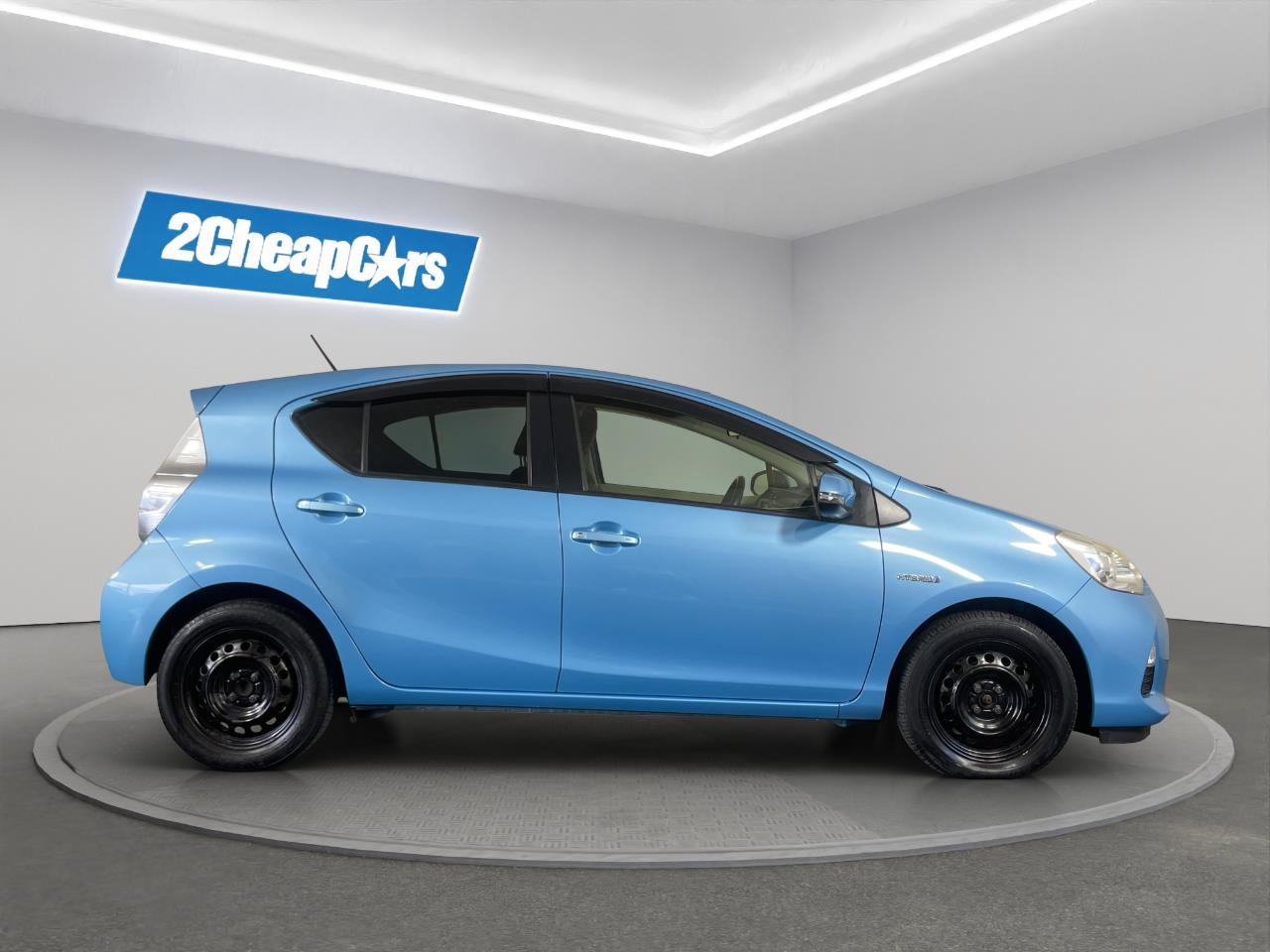 2013 Toyota Aqua 1.5 Hatchback PUSH SRART + AUTO LIGHTS