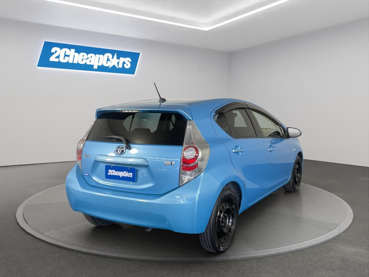 2013 Toyota Aqua 1.5 Hatchback PUSH SRART + AUTO LIGHTS