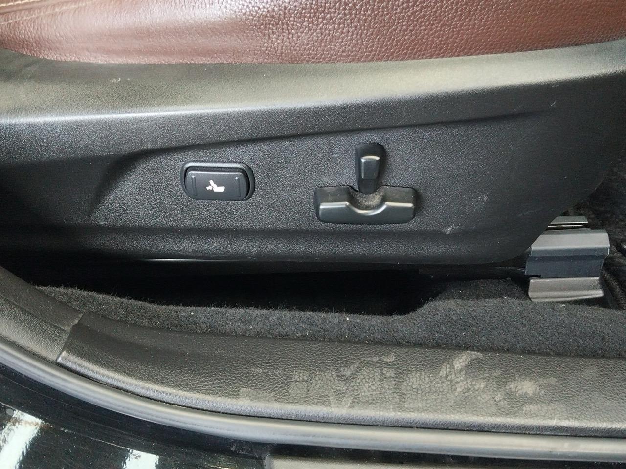 2013 Subaru Outback AWD RV/SUV AWD + CRUISE CONTROL + POWER ADJUSTMENT SEATS