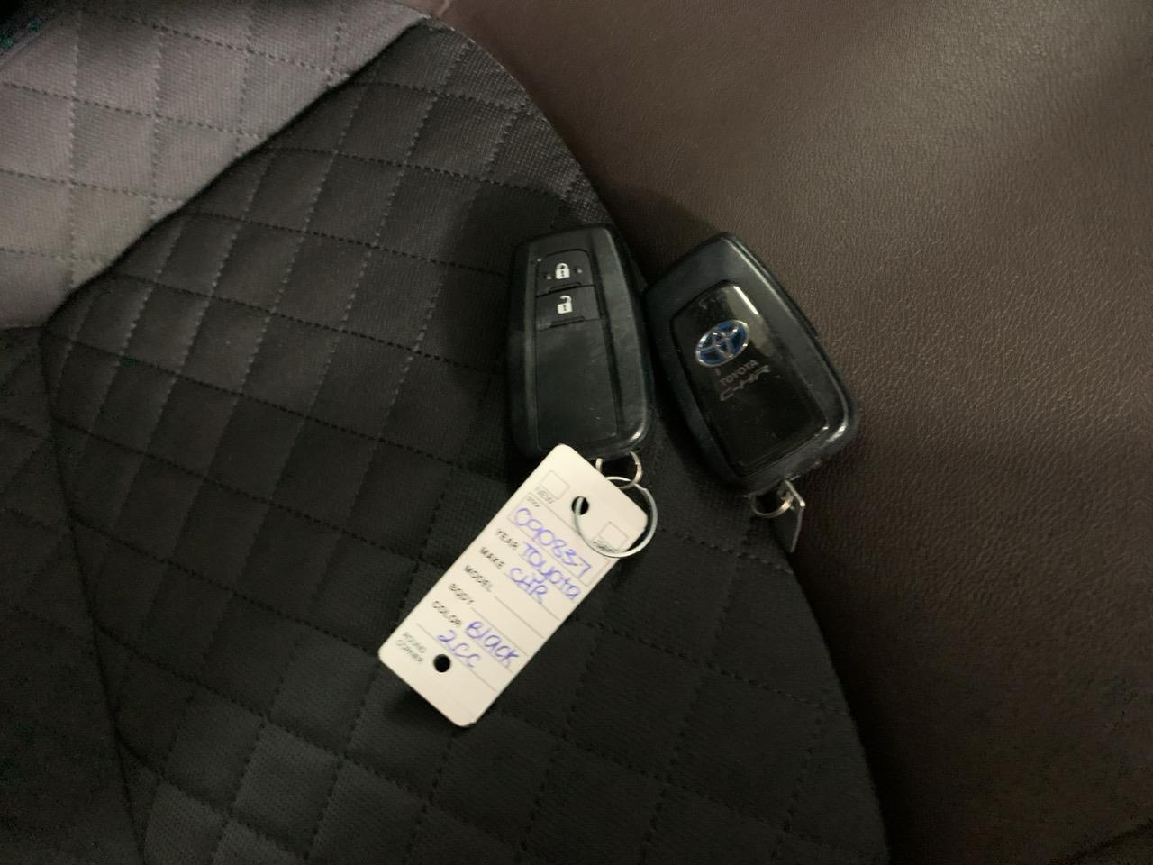 2017 Toyota C-HR HYBRID G LEATHER EDITION RV/SUV CRUISE CONTROL + HEATED SEATS