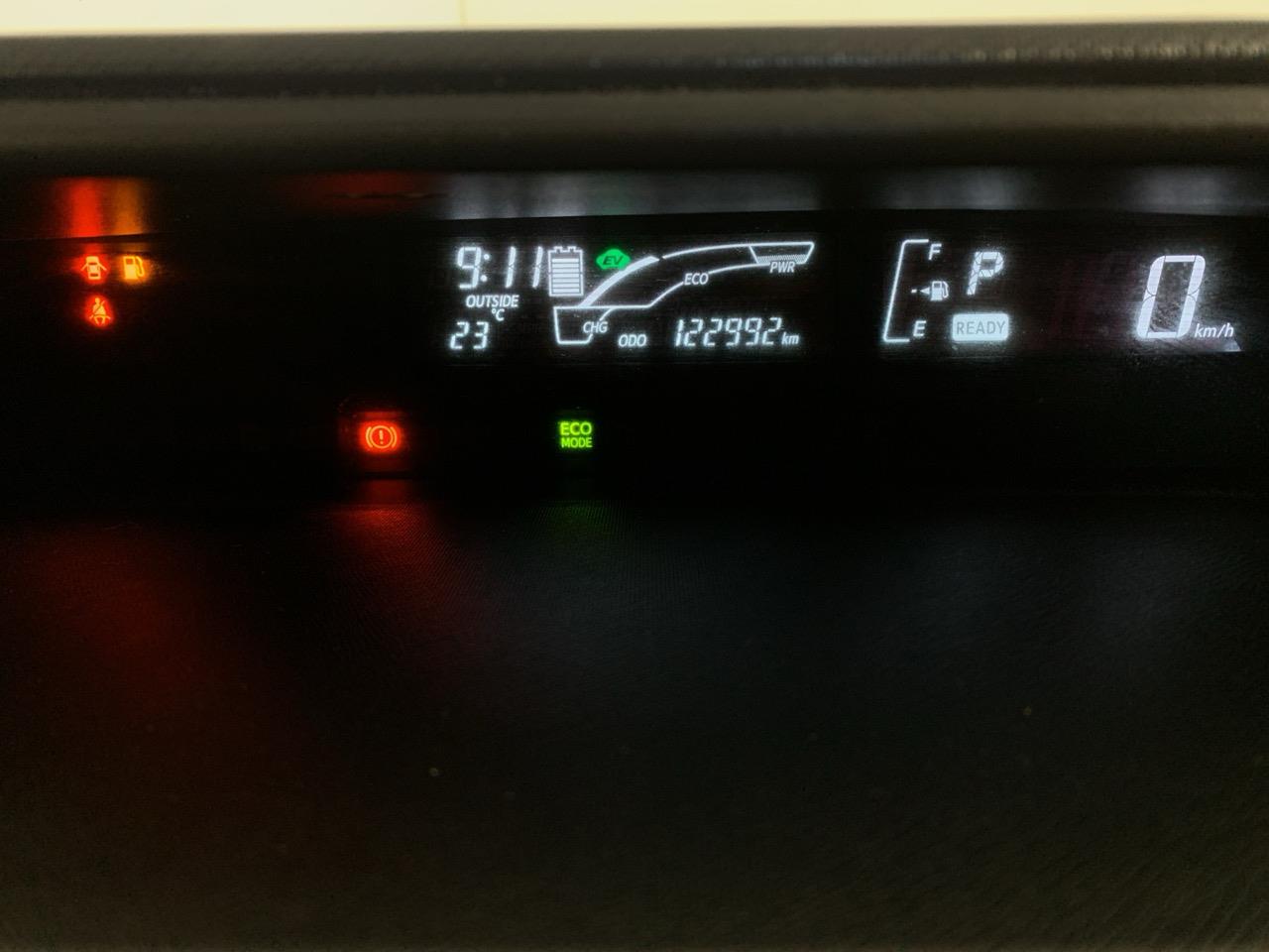 2015 Toyota Aqua Facelift Model S Hatchback REVERSING CAMERA  + HEATED SEATS + AUTO LIGHTS