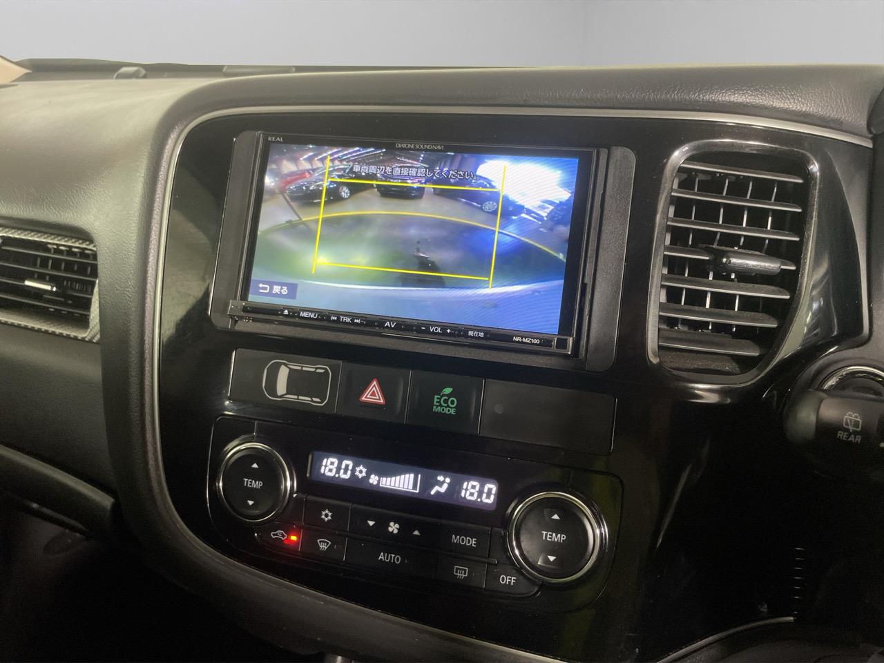 2016 Mitsubishi Outlander 24 G 4WD 7 Seater RV/SUV 4WD + REVERSING CAMERA + PUSH SRART 