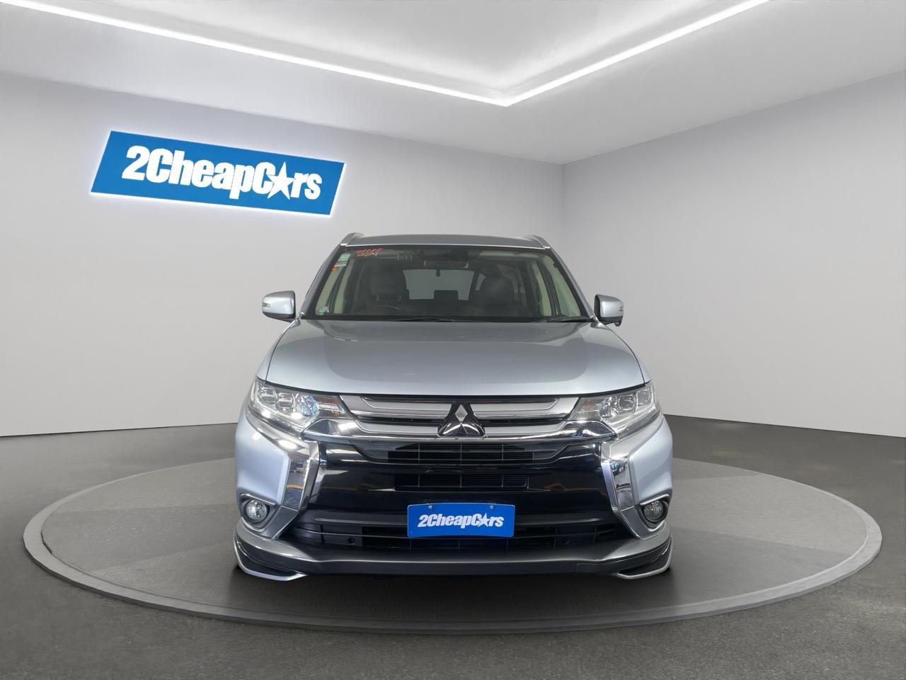 2016 Mitsubishi Outlander 24 G 4WD 7 Seater RV/SUV 4WD + REVERSING CAMERA + PUSH SRART 