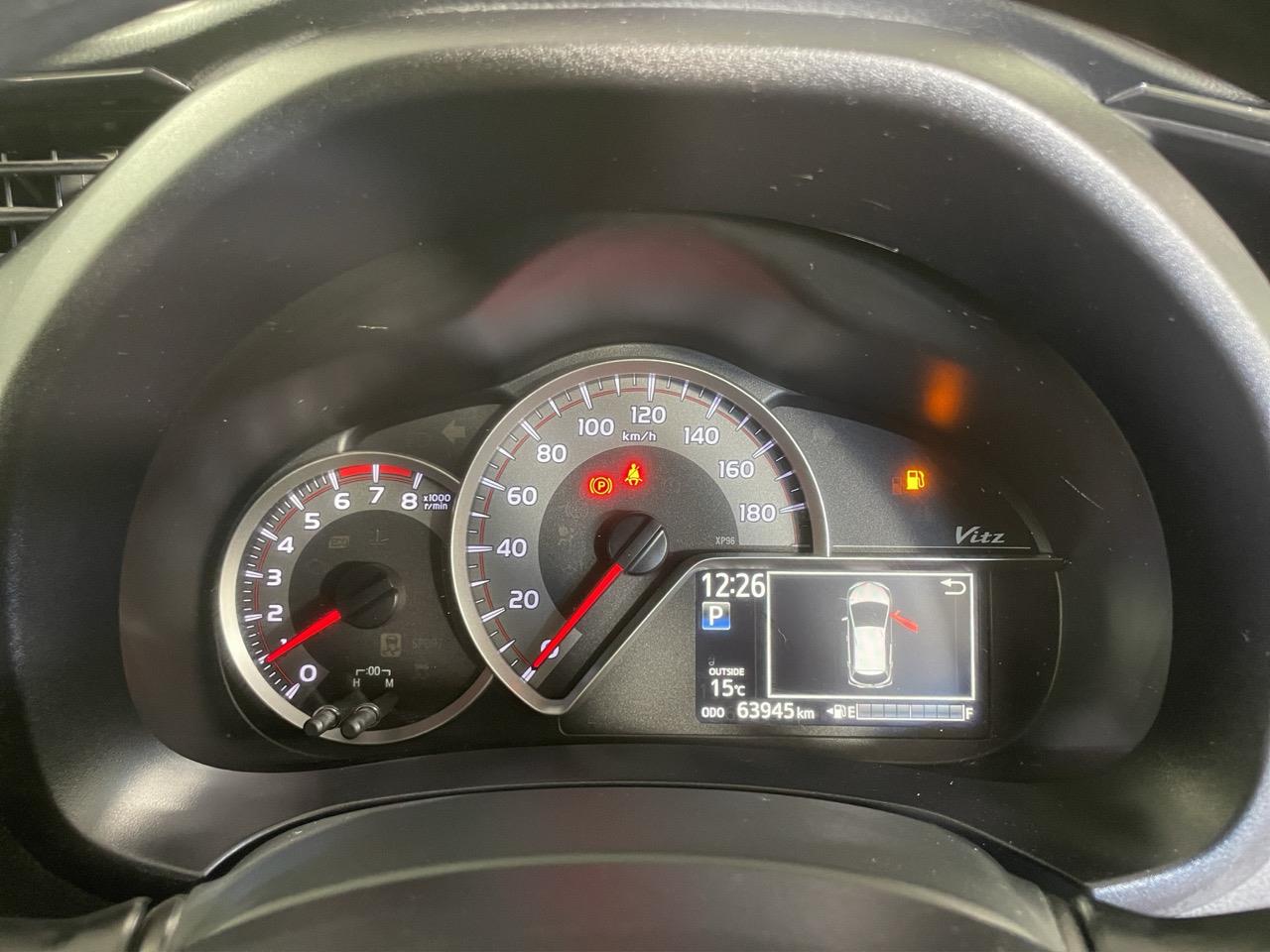 2015 Toyota Vitz F Hatchback AUTO LIGHTS + PUSH BUTTON START