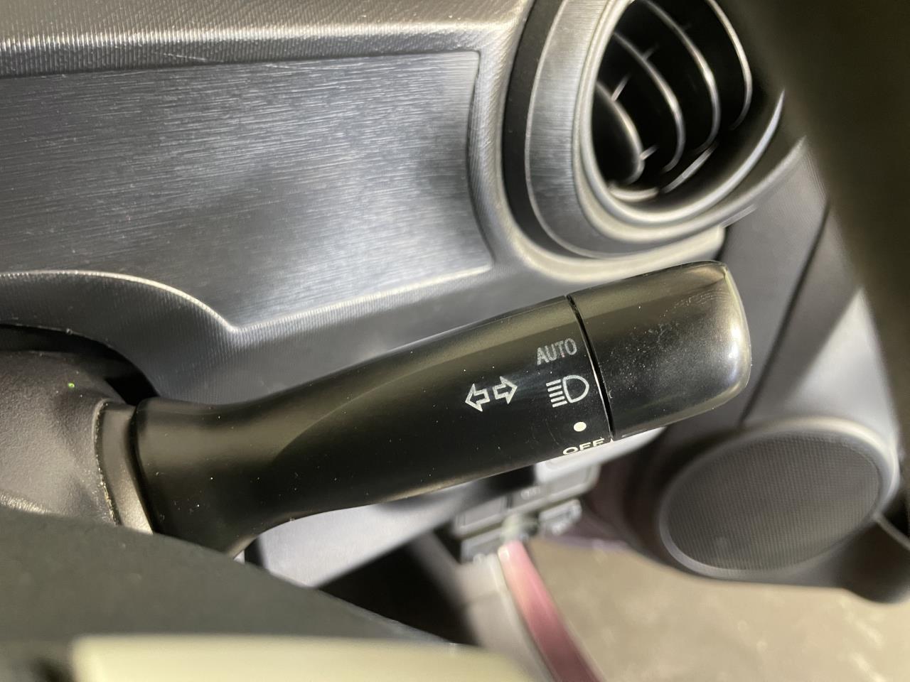 2014 Toyota Aqua S Hatchback REVERSING CAMERA + AUTO LIGHTS + SMART KEY