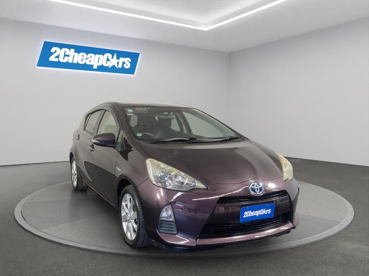 2014 Toyota Aqua S Hatchback REVERSING CAMERA + AUTO LIGHTS + SMART KEY