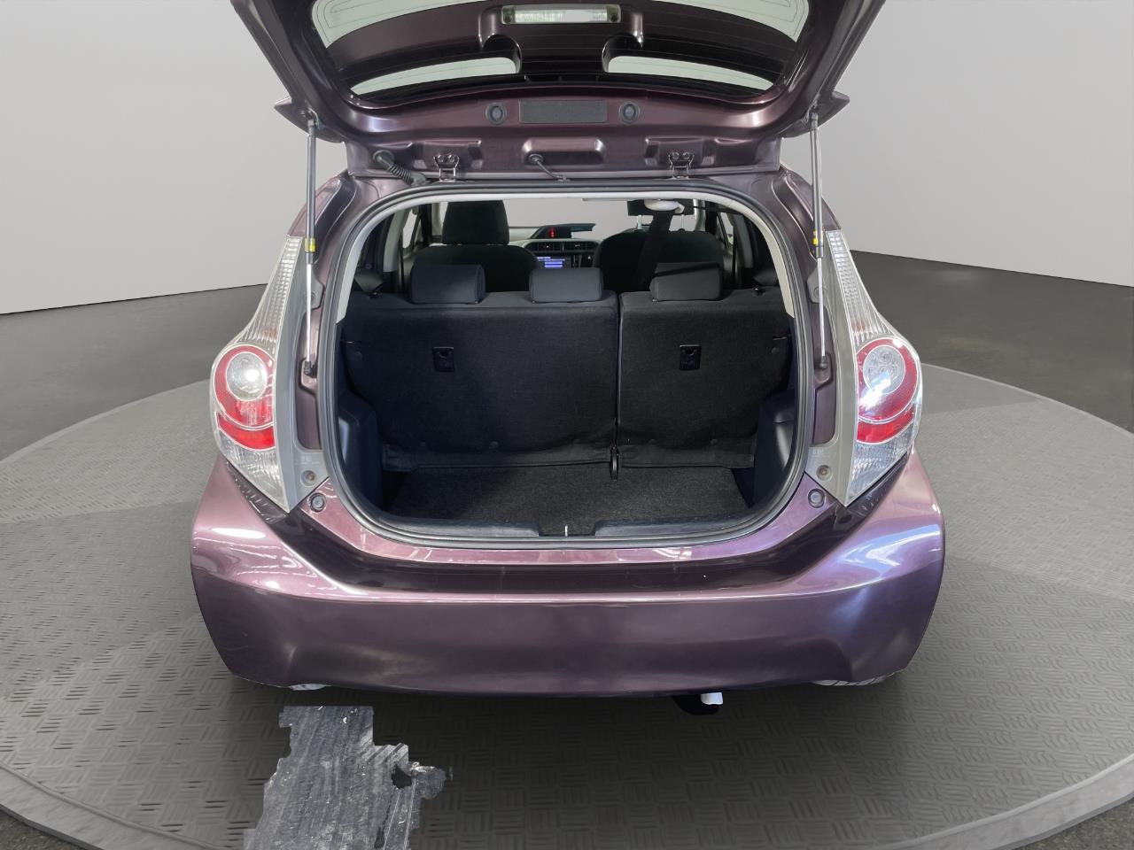 2014 Toyota Aqua S Hatchback REVERSING CAMERA + AUTO LIGHTS + SMART KEY