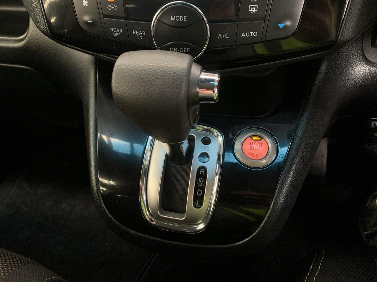 2015 Nissan Serena Hybrid Highway Star People Mover REVERSING CAMERA + AUTO LIGHTS + PUSH BUTTON START