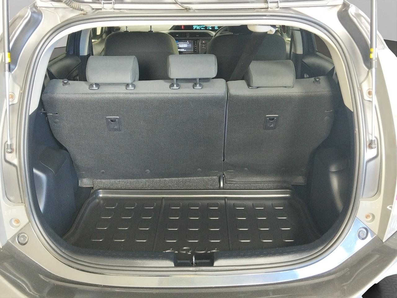 2014 Toyota Aqua S Hatchback PUSH START + REVERSING CAMERA + SMART KEY