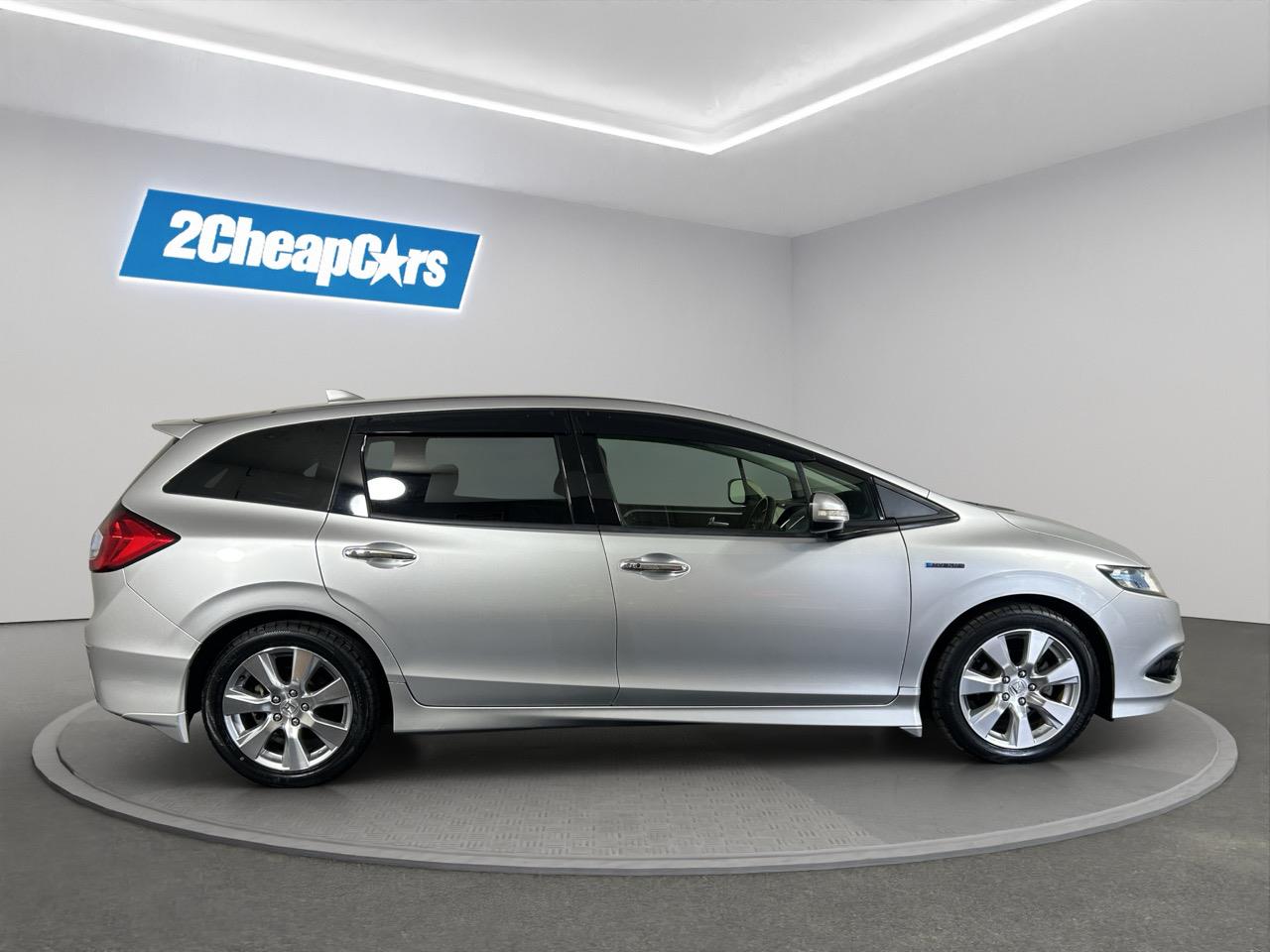 2016 Honda JADE HYBRID X People Mover REVERSING CAMERA + AUTO LIGHTS + PUSH BUTTON START