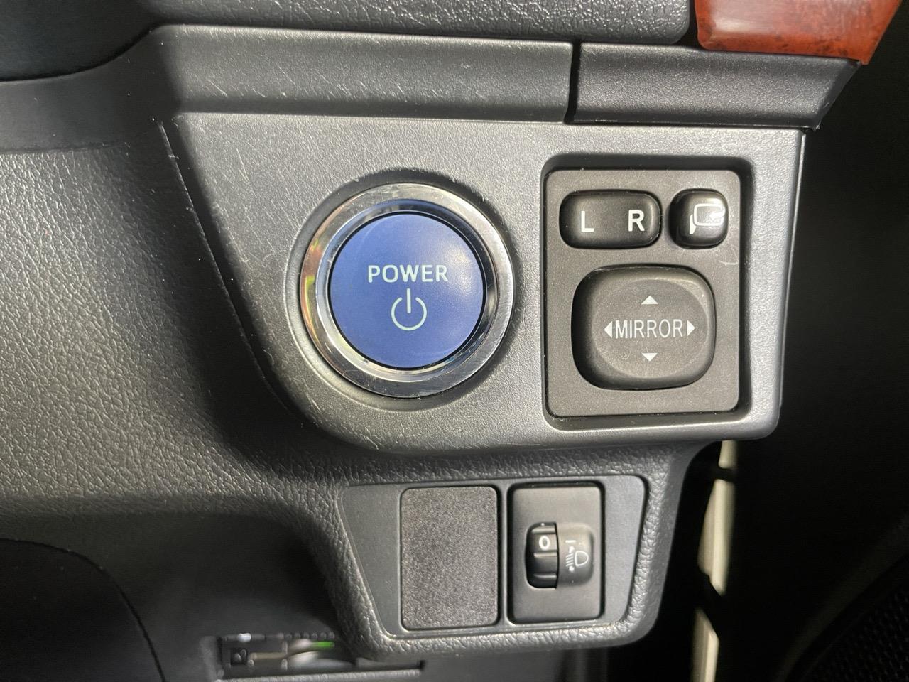 2013 Toyota Corolla Fielder Hybrid WXB Station Wagon REVERSING CAMERA + PUSH START + GREAT SPACE