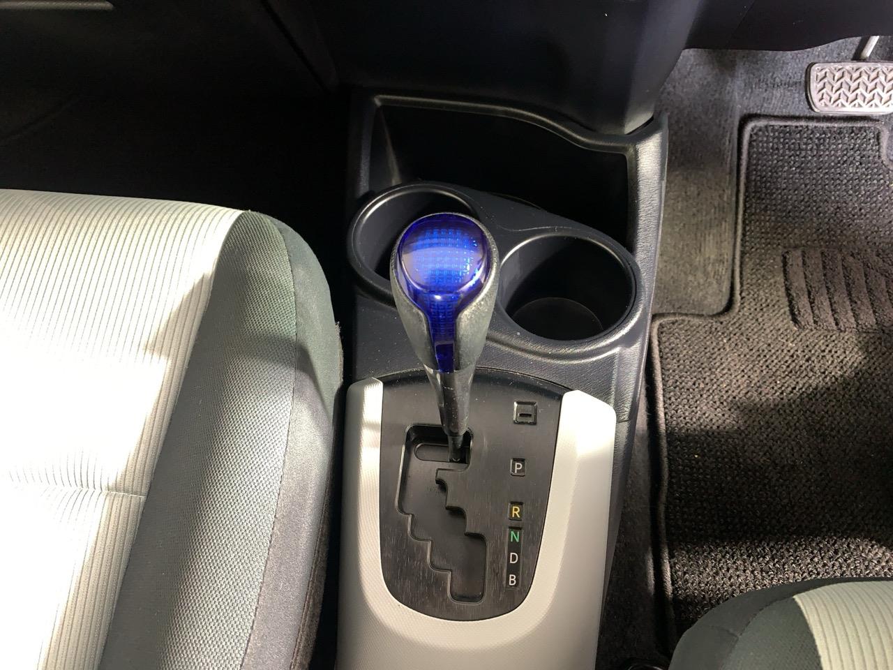 2013 Toyota Aqua S Hatchback REVERSING CAMERA + PUSH BUTTON START + AUTO LIGHTS