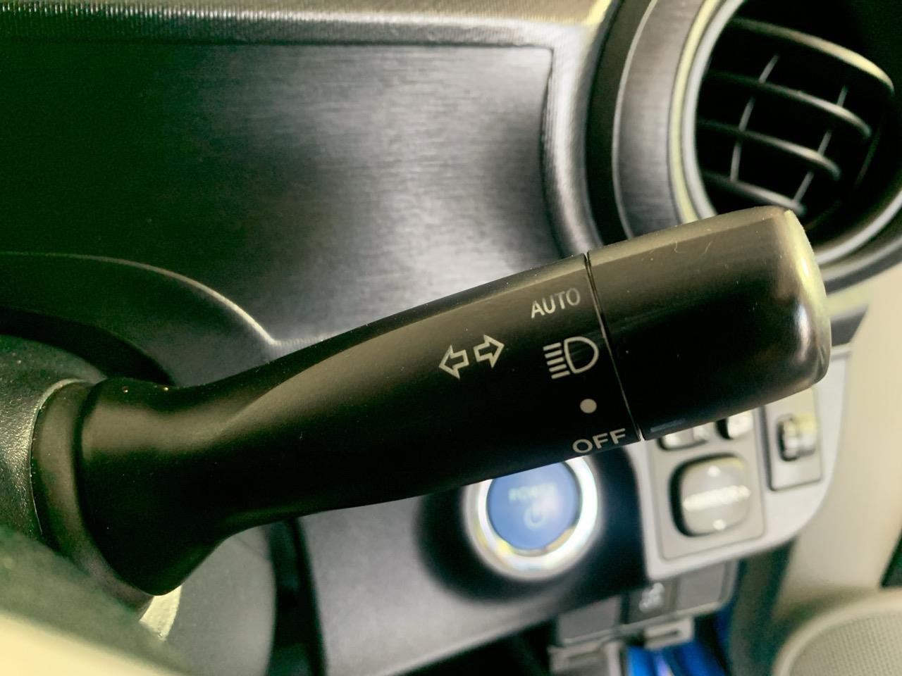 2013 Toyota Aqua S Hatchback REVERSING CAMERA + PUSH BUTTON START + AUTO LIGHTS