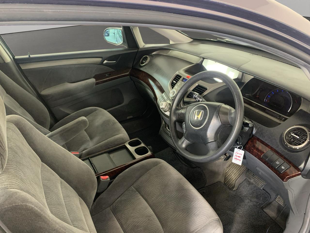 2005 Honda Odyssey 5D M People Mover GREAT SPACE + AUTO LIGHTS + REVERSING CAMERA