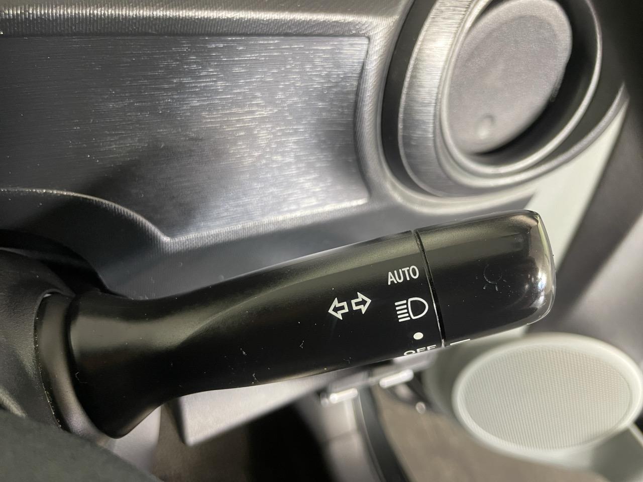 2012 Toyota Aqua S Hatchback REVERSING CAMERA + AUTO LIGHTS + PUSH START