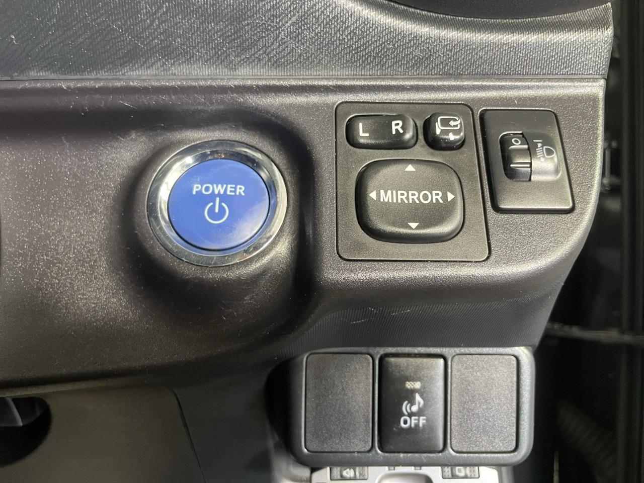 2012 Toyota Aqua S Hatchback REVERSING CAMERA + AUTO LIGHTS + PUSH START