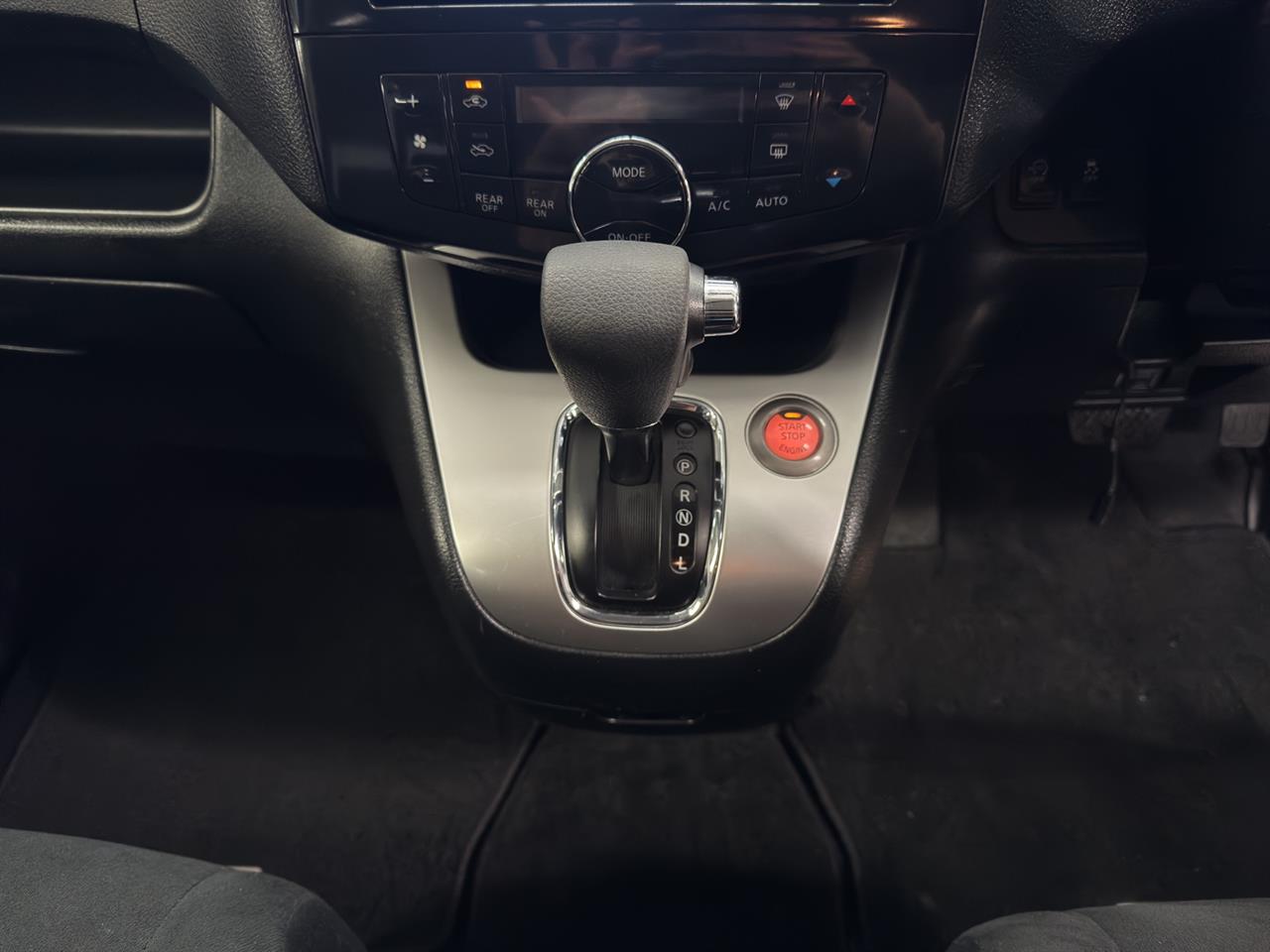 2013 Nissan Serena Hybrid People Mover POWER SLIDING DOORS + CRUISE CONTROL + PUSH START