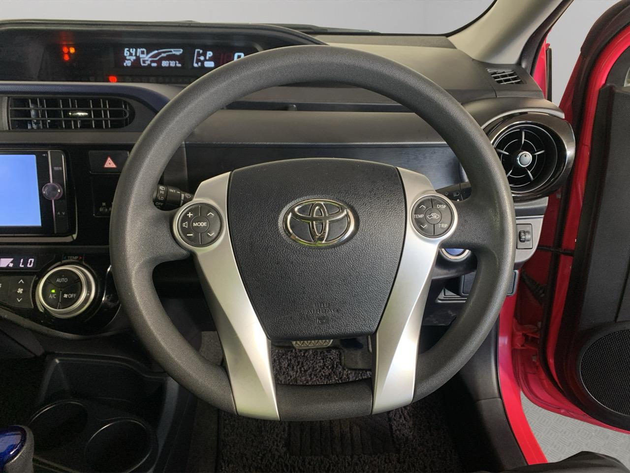 2015 Toyota Aqua Facelift Model S Hatchback GREAT SPACE + PUSH START + REVERSING CAMERA