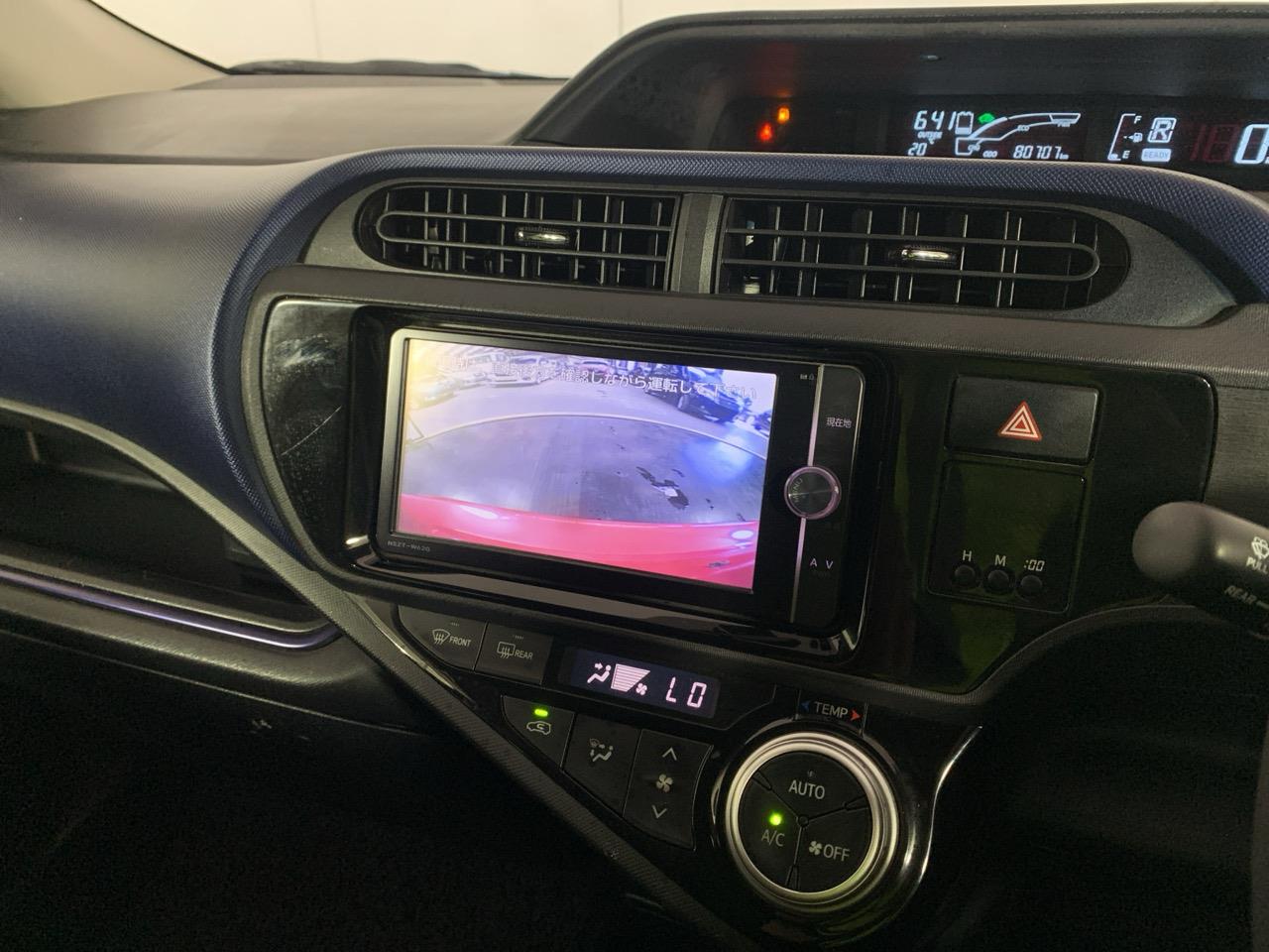 2015 Toyota Aqua Facelift Model S Hatchback GREAT SPACE + PUSH START + REVERSING CAMERA