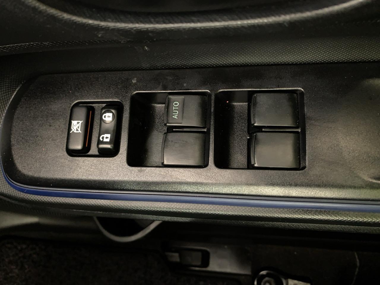 2015 Toyota Aqua Facelift Model S Hatchback GREAT SPACE + PUSH START + REVERSING CAMERA