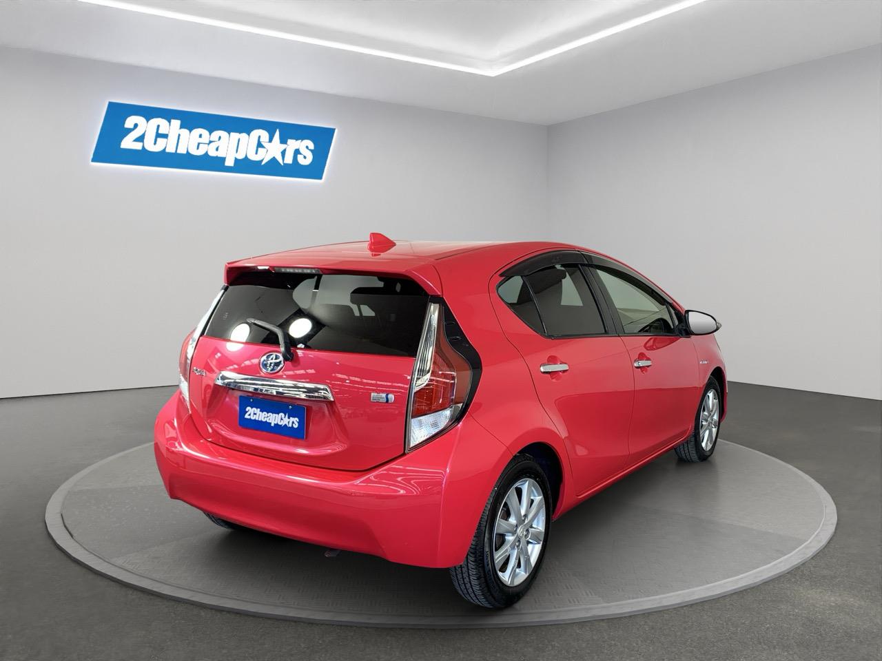 2015 Toyota Aqua Facelift Model S Hatchback GREAT SPACE + PUSH START + REVERSING CAMERA