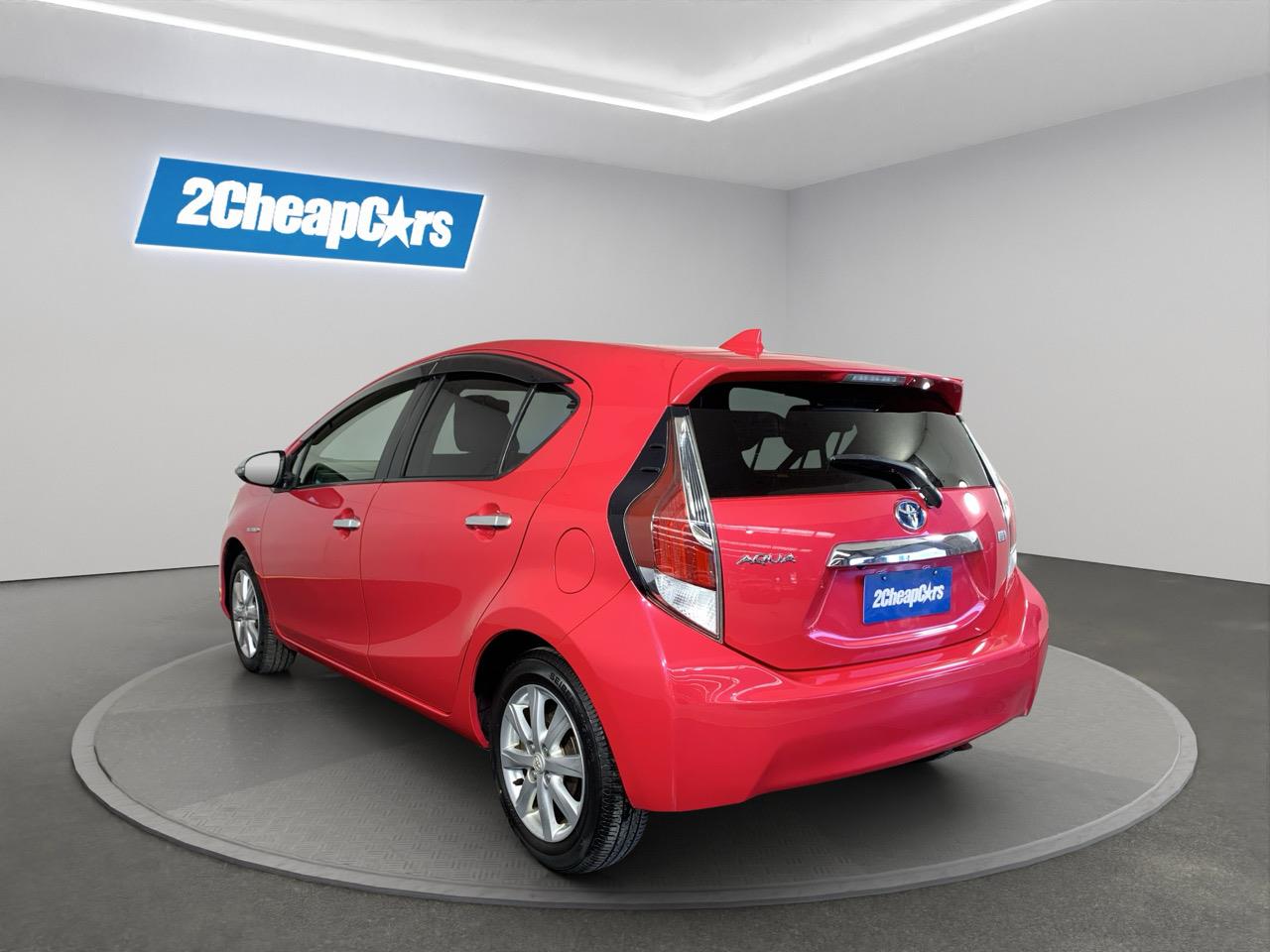 2015 Toyota Aqua Facelift Model S Hatchback GREAT SPACE + PUSH START + REVERSING CAMERA