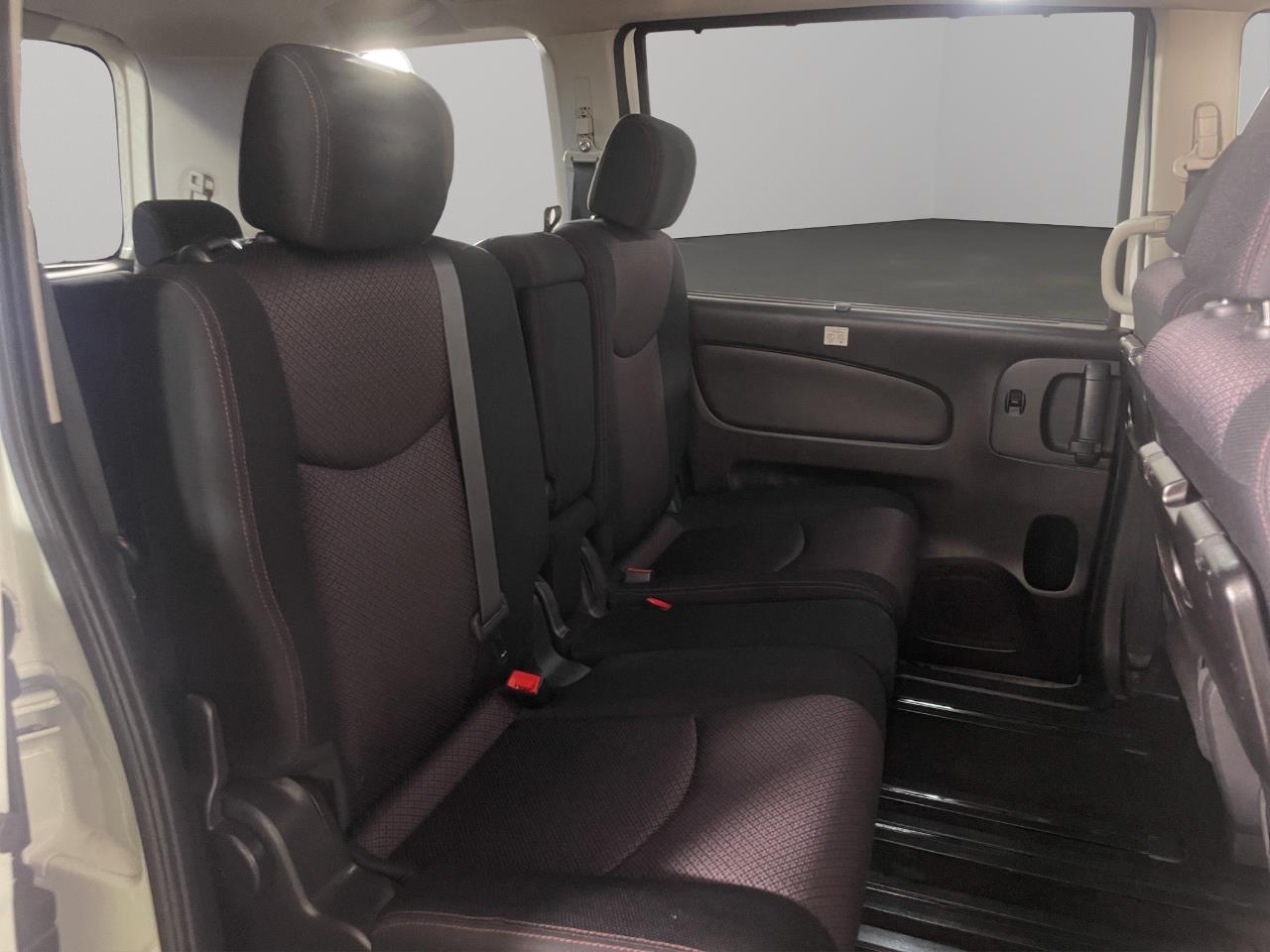 2013 Nissan Serena Hybrid Highway Star People Mover CRUISE CONTROL + REVERSING CAMERA + AUTO LIGHTS