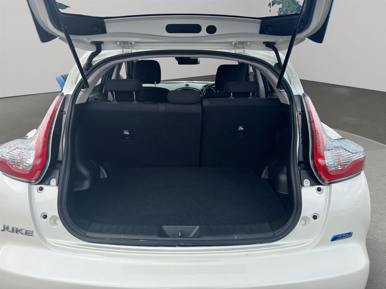 2016 Nissan Juke 15 RX RV/SUV PUSH BUTTON START + AUTO LIGHTS + REVERSING CAMERA
