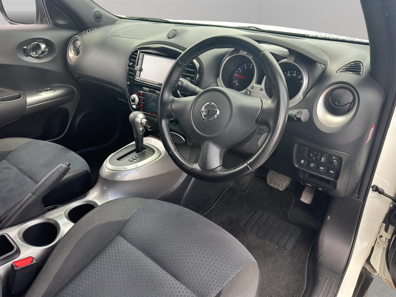 2016 Nissan Juke 15 RX RV/SUV PUSH BUTTON START + AUTO LIGHTS + REVERSING CAMERA