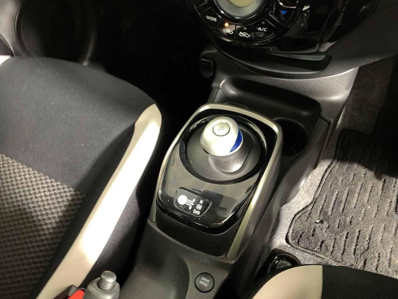 2018 Nissan Note e-power Hatchback LOW KM + SMART KEY + REVERSING CAMERA