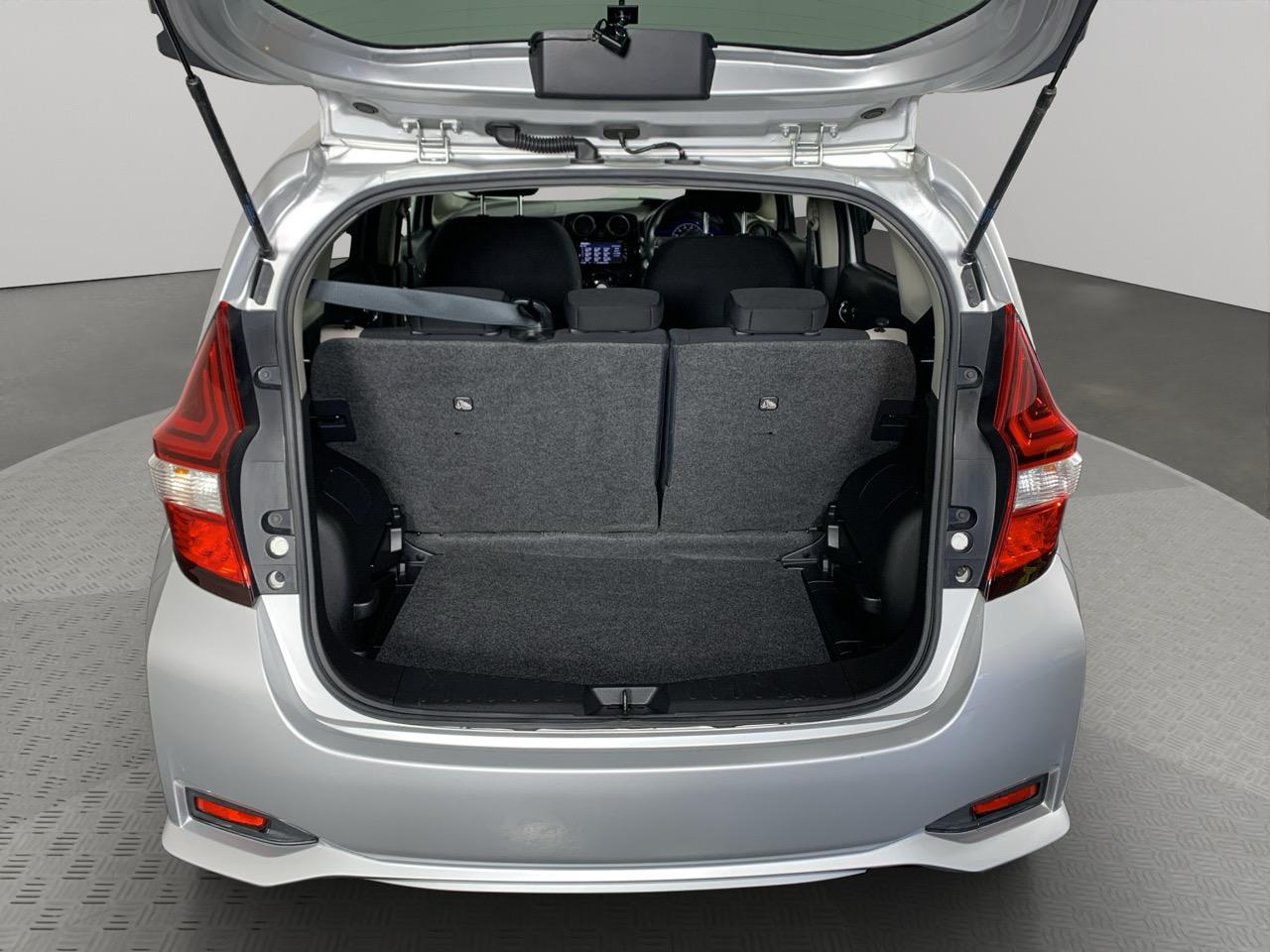 2018 Nissan Note e-power Hatchback LOW KM + SMART KEY + REVERSING CAMERA