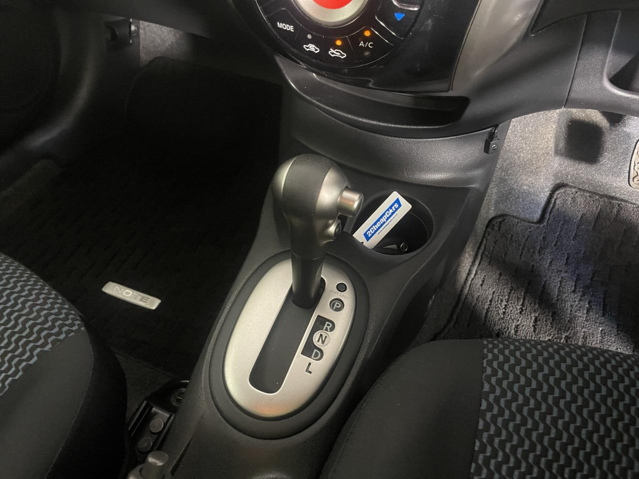 2015 Nissan Note X DIG- S Hatchback LOW KMS + REVERSING CAMERA + AUTO LIGHTS