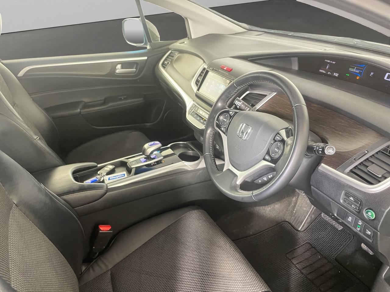 2015 Honda JADE HYBRID X People Mover REVERSING CAMERA + CRUISE CONTROL