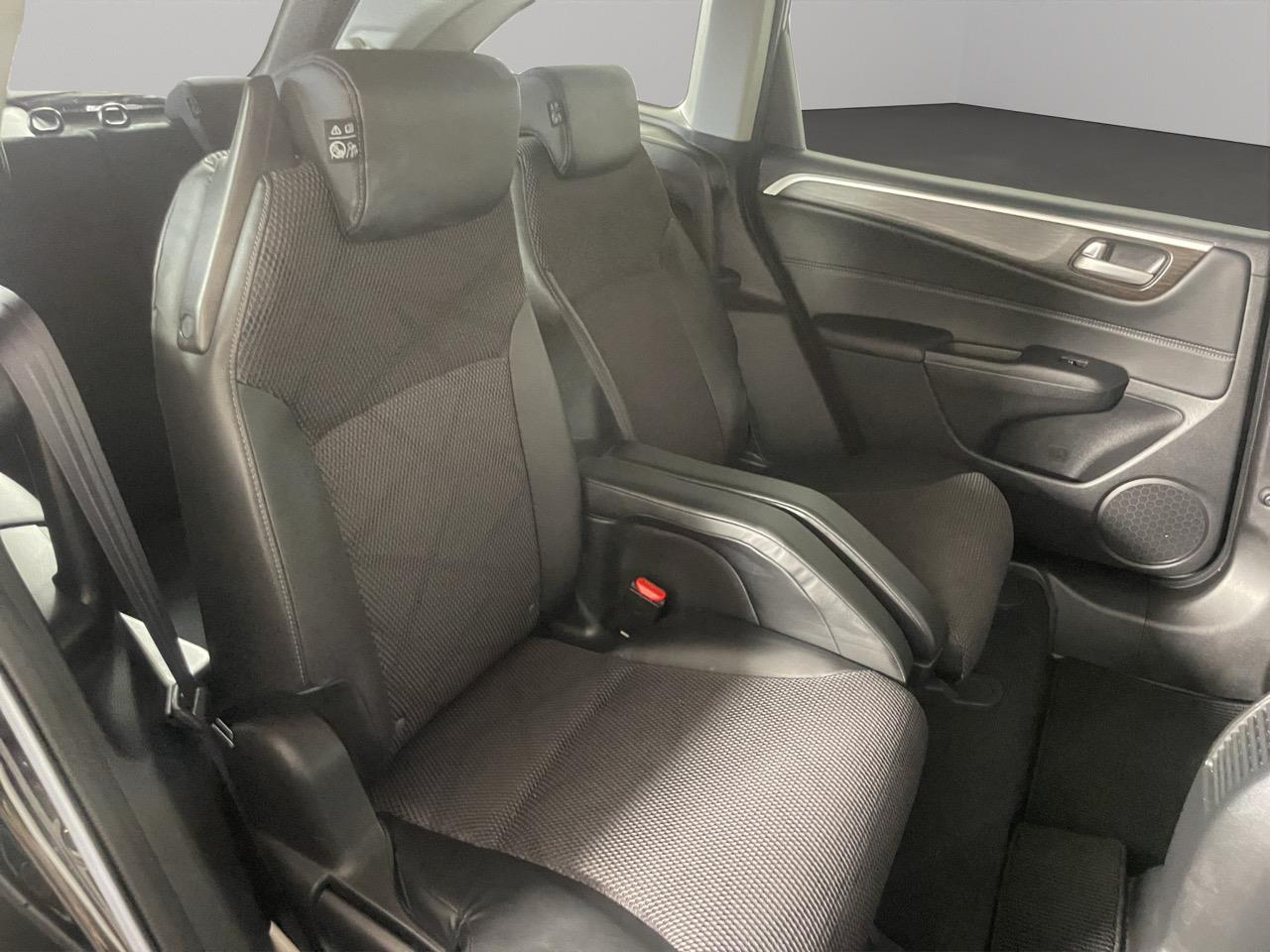 2015 Honda JADE HYBRID X People Mover REVERSING CAMERA + CRUISE CONTROL