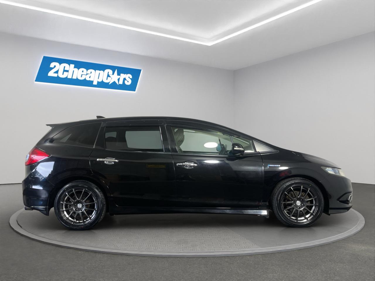 2015 Honda JADE HYBRID X People Mover REVERSING CAMERA + CRUISE CONTROL