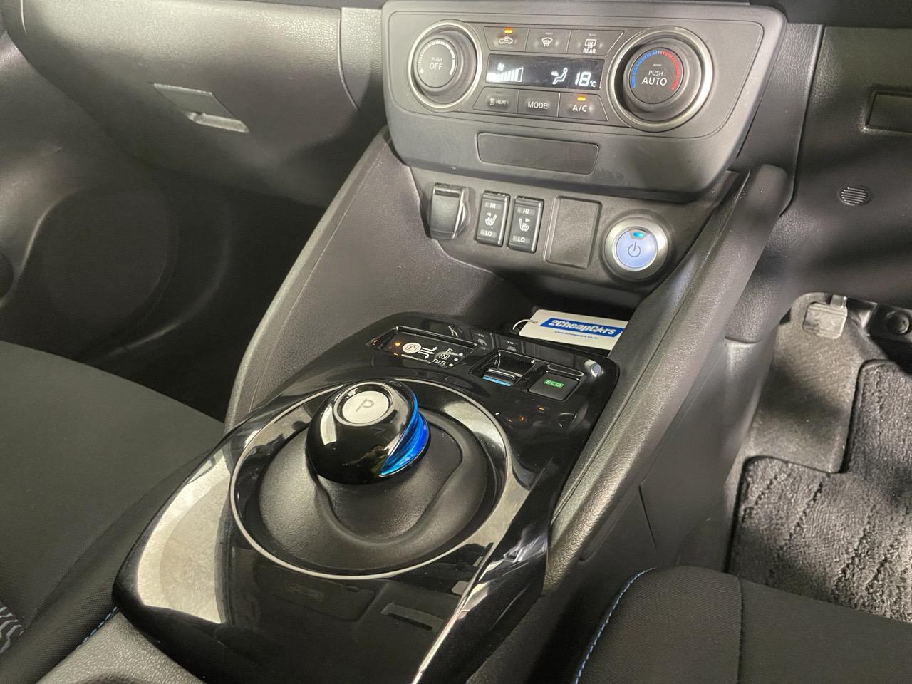 2020 Nissan Leaf 40S Late Model Hatchback LOW KM + REVERSING CAMERA + PARKING SENSORS