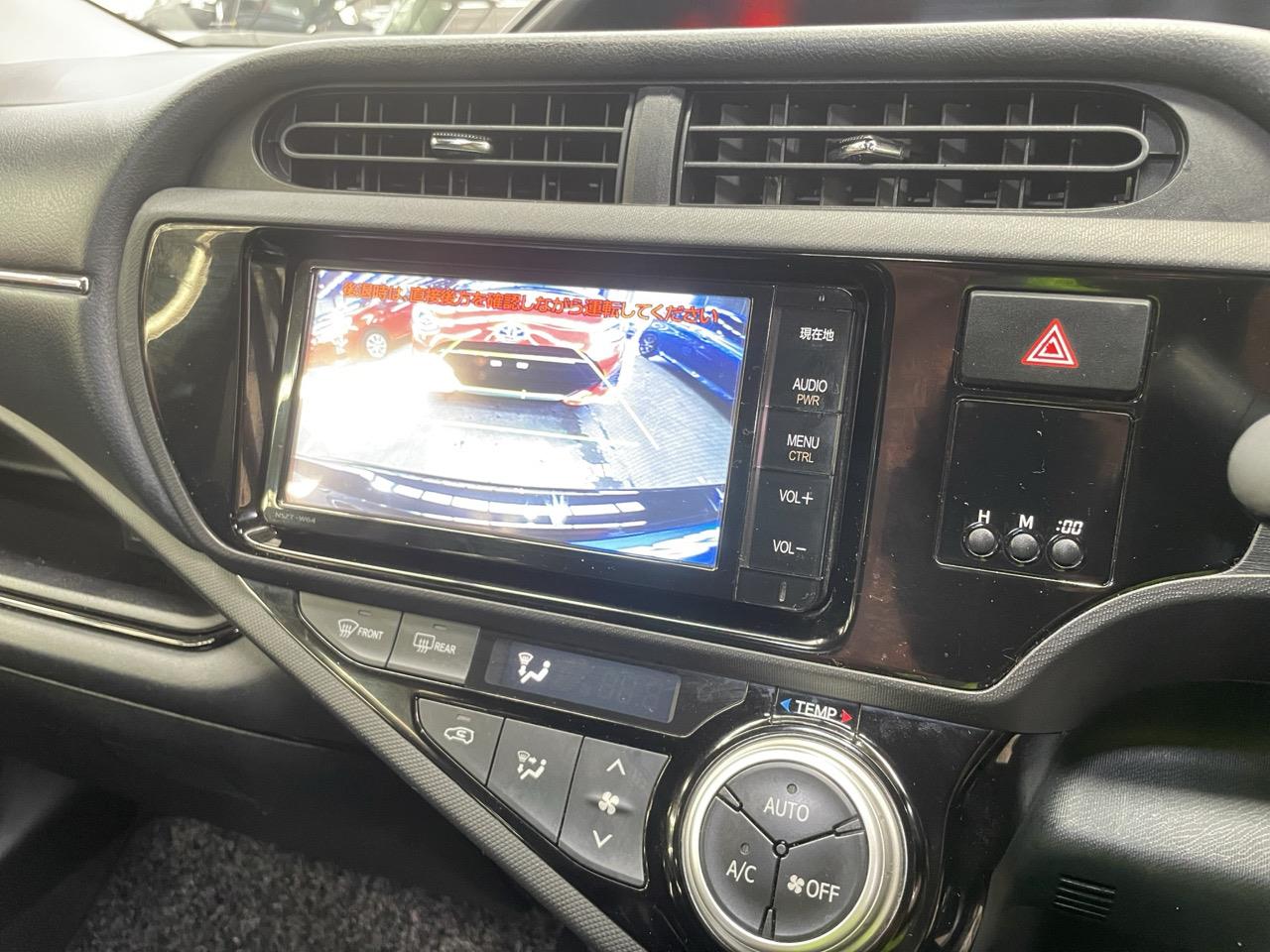 2015 Toyota Aqua X-URBAN Hatchback REVERSING CAMERA + AUTO LIGHTS + PUSH BUTTON START
