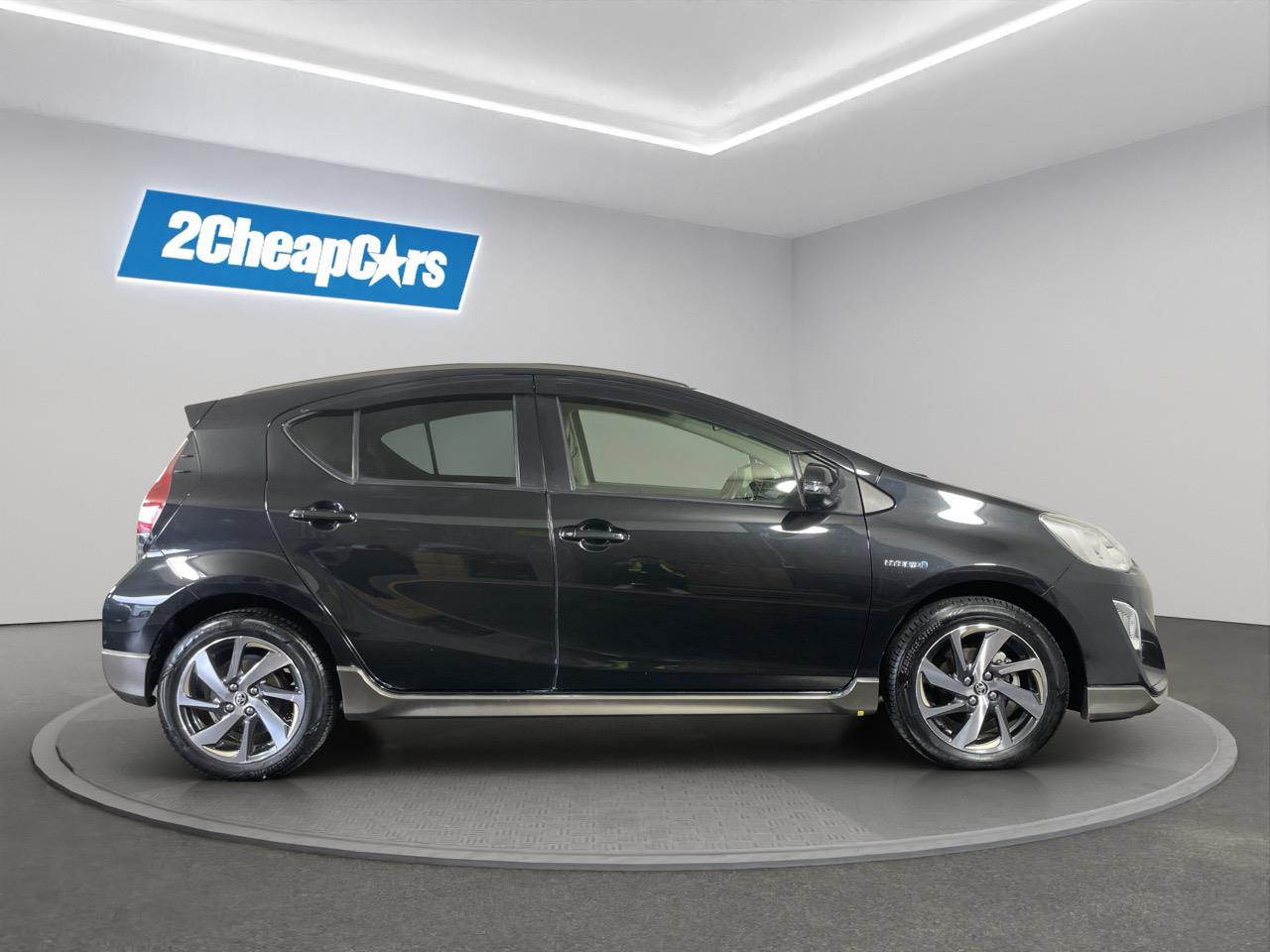 2015 Toyota Aqua X-URBAN Hatchback REVERSING CAMERA + AUTO LIGHTS + PUSH BUTTON START