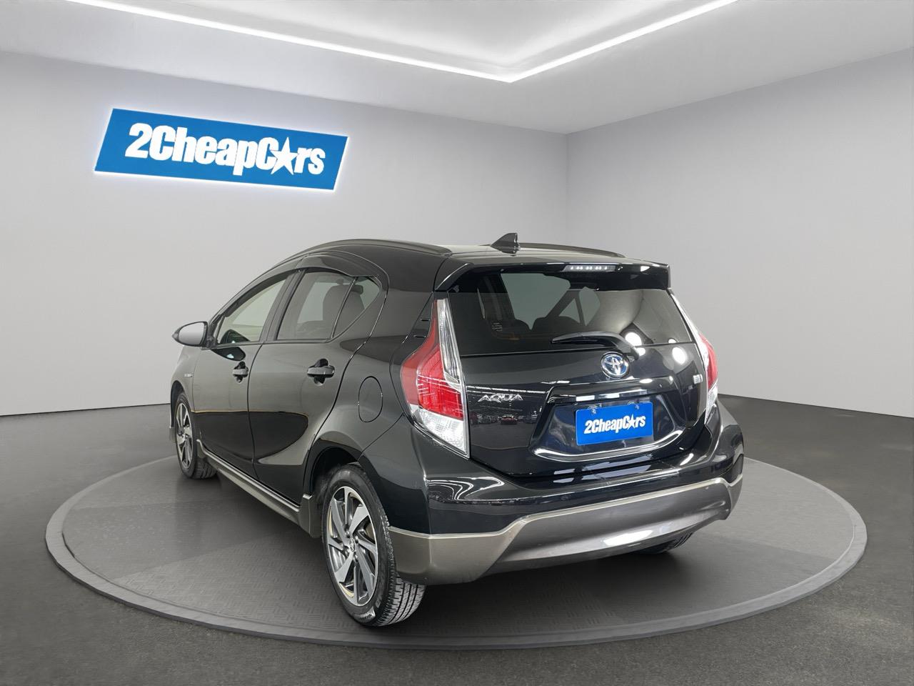 2015 Toyota Aqua X-URBAN Hatchback REVERSING CAMERA + AUTO LIGHTS + PUSH BUTTON START