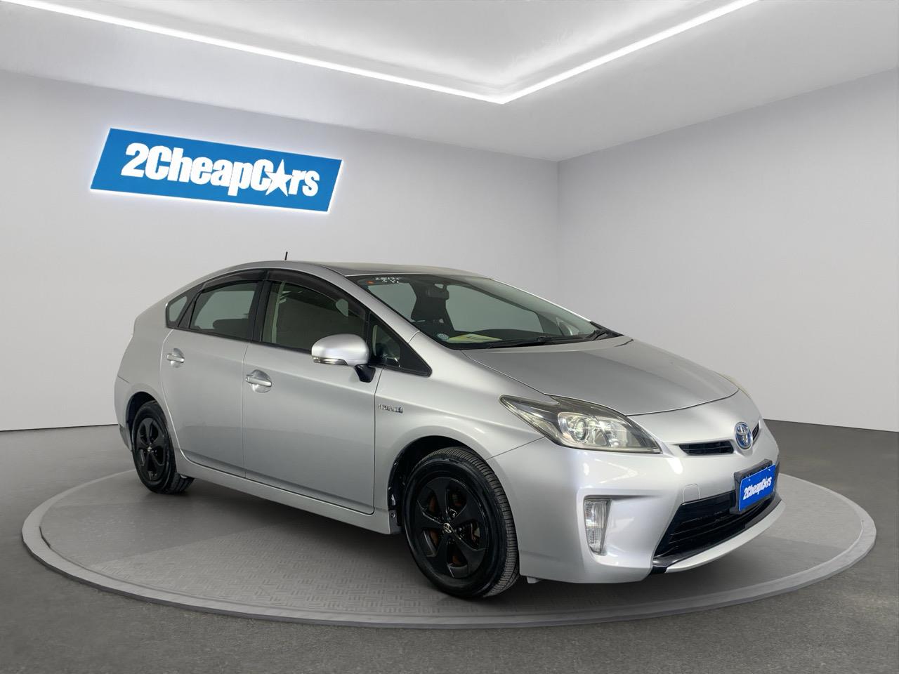 2013 Toyota Prius S Hatchback PUSH BUTTON START + AUTO LIGHTS + REVERSING CAMERA