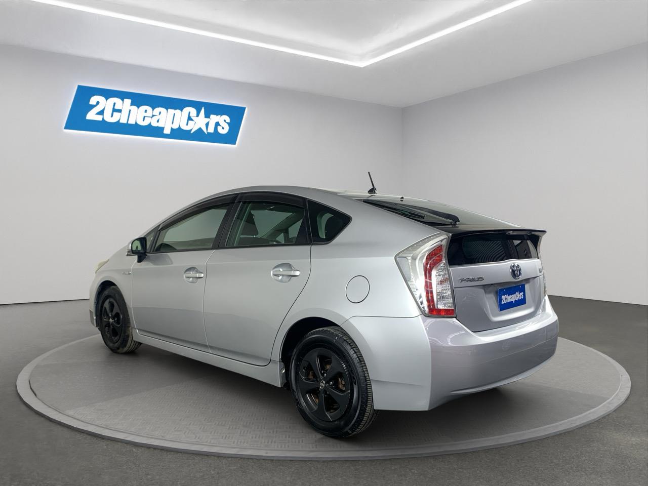 2013 Toyota Prius S Hatchback PUSH BUTTON START + AUTO LIGHTS + REVERSING CAMERA