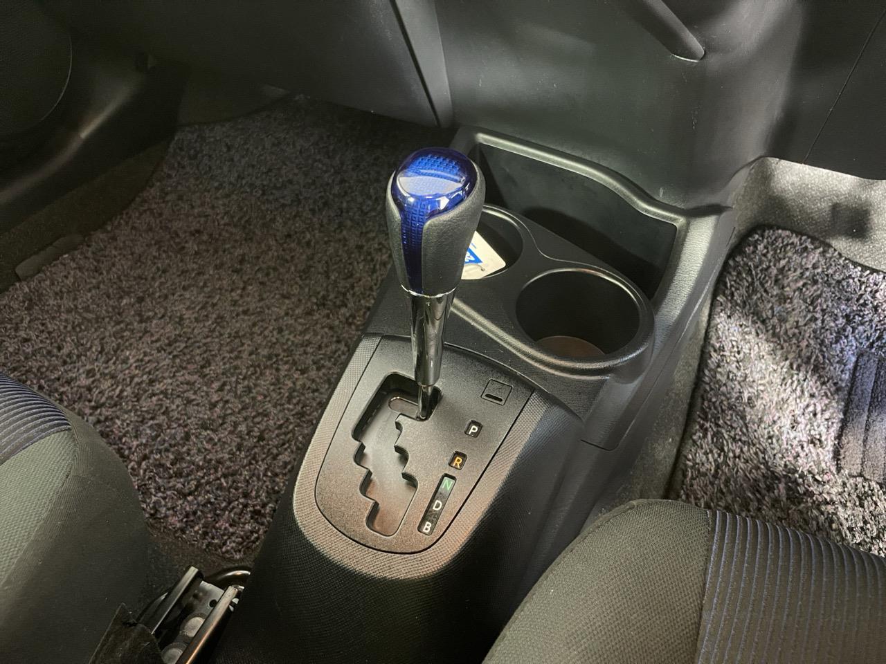 2015 Toyota Aqua Facelift Model S Hatchback REVERSING CAMERA + AUTO LIGHTS + PUSH BUTTON START