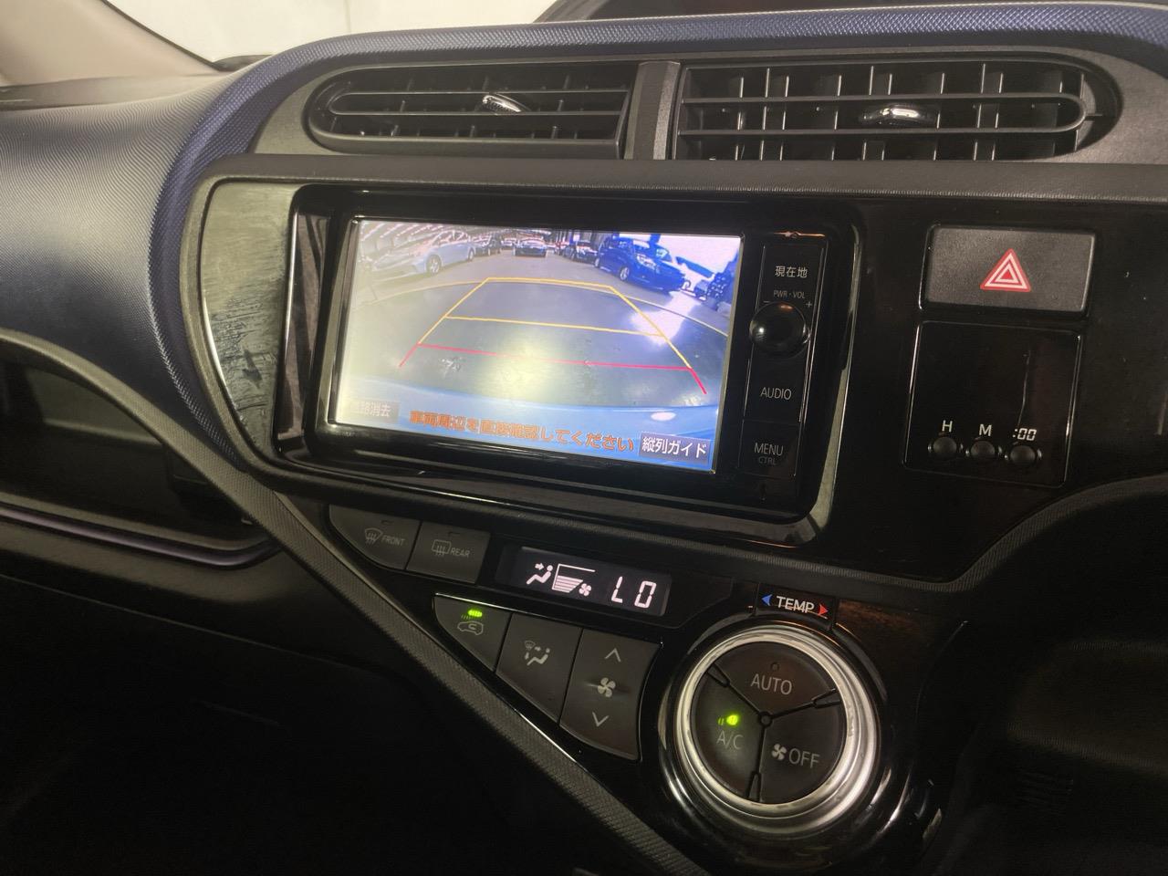 2015 Toyota Aqua Facelift Model S Hatchback REVERSING CAMERA + AUTO LIGHTS + PUSH BUTTON START