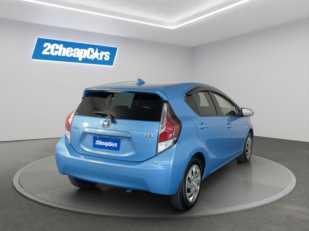 2015 Toyota Aqua Facelift Model S Hatchback REVERSING CAMERA + AUTO LIGHTS + PUSH BUTTON START