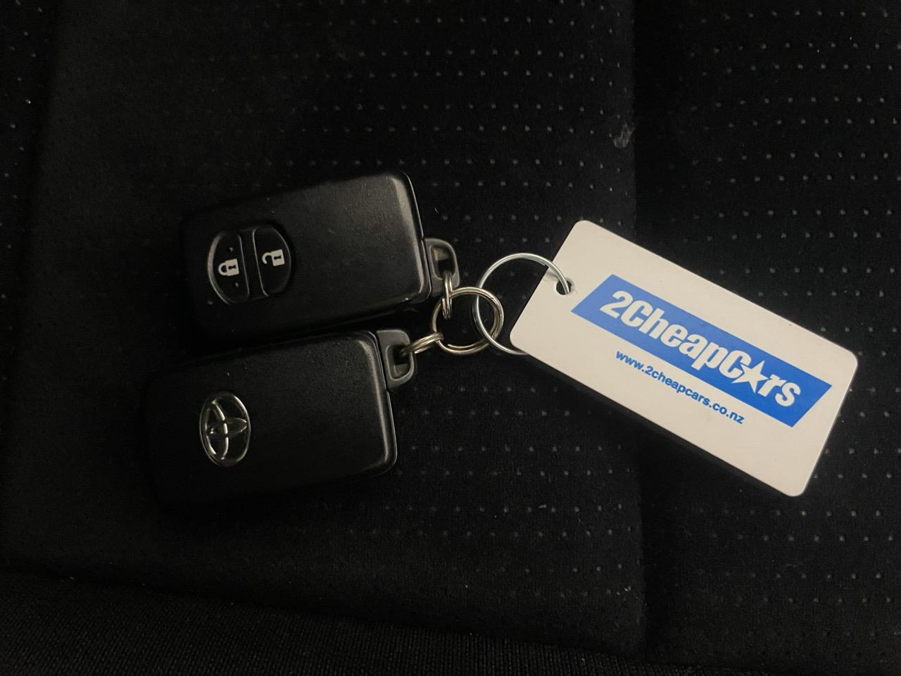 2013 Toyota Corolla Fielder Hybrid G Aero Tourer Station Wagon AUTO LIGHTS + PUSH START + PARKING SENSORS